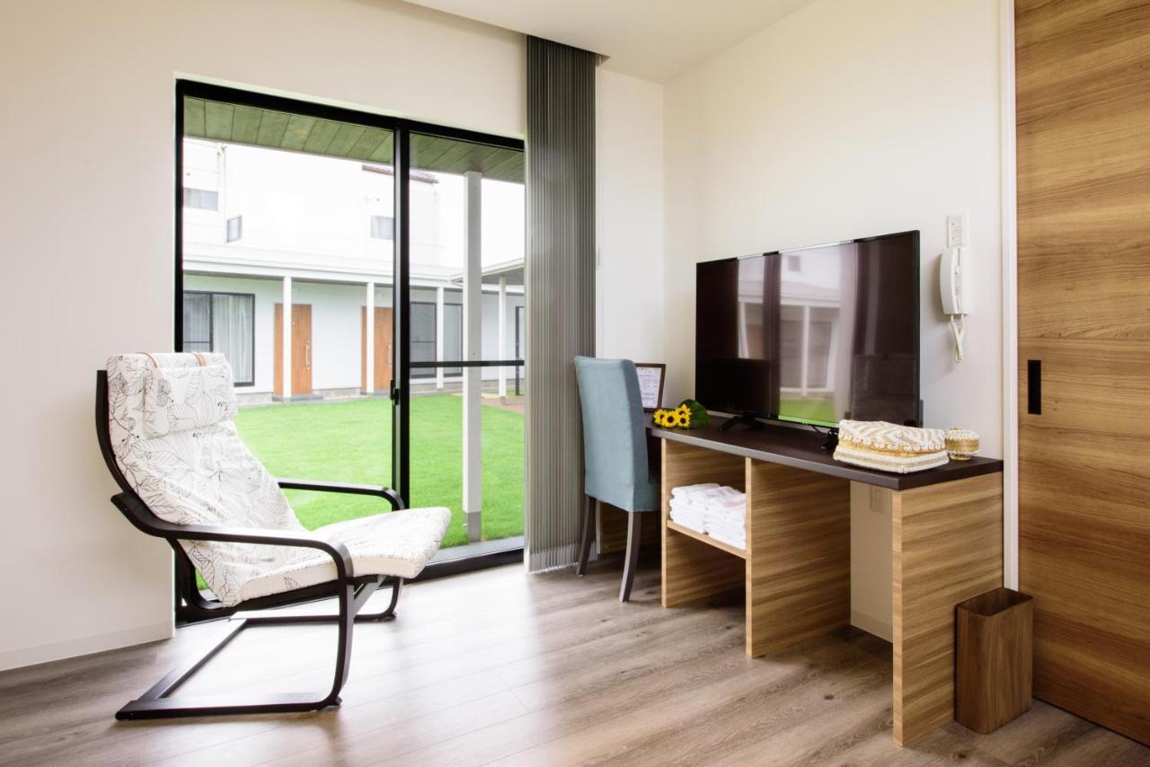 Le.Blanche Hotell Minamiawaji Exteriör bild